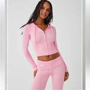 Frankie’s bikini cloud knit sweater size small